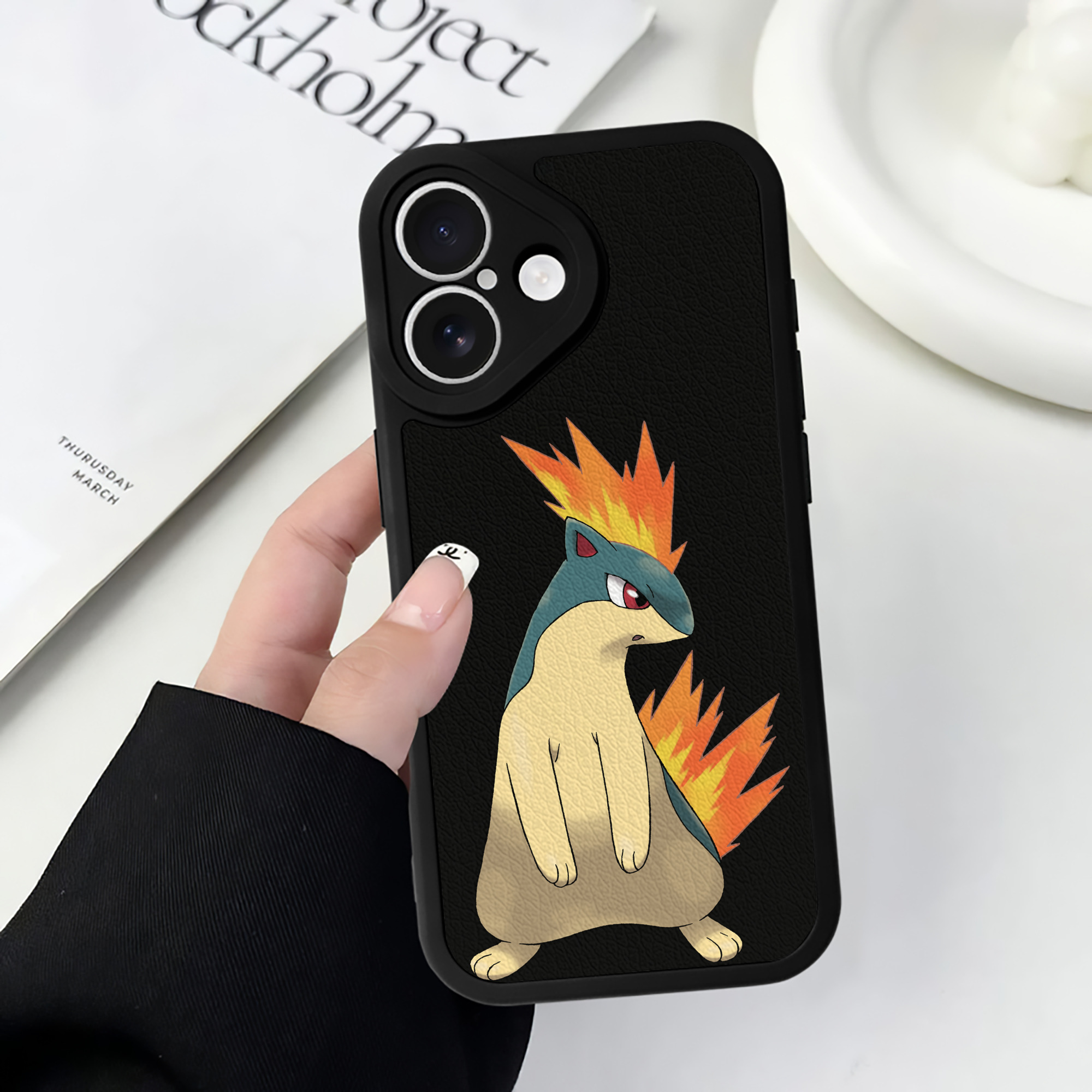 ポケットモンスター Pokémon 【iPhone 16シリーズ対応】シリコンスマホケース（レザー調） 材質：シリコン